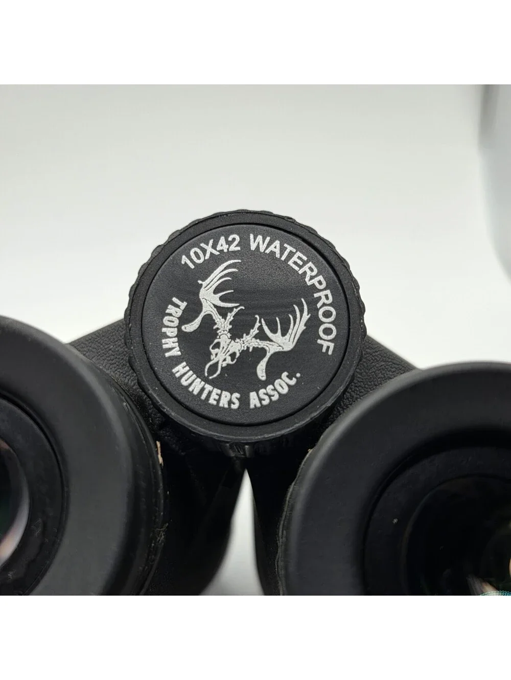 Binoculars Pentax Gameseeker 10x42 Waterproof - Trophy Hunters Association
